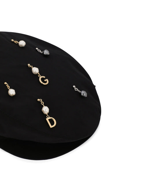 COTTON FLAT CAP WITH PEARLS AND DG PENDANTS