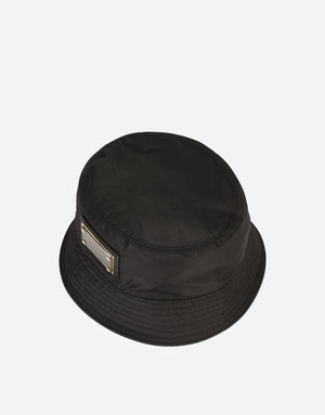 NYLON BUCKET HAT WITH BRANDED PLATE