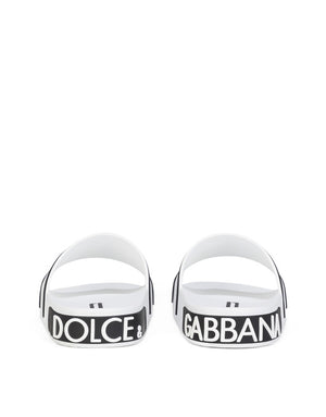 RUBBER BEACHWEAR SLIDERS WITH HIGH-FREQUENCY DETAILING