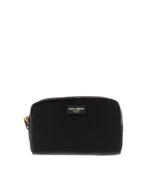 NECESSAIRE