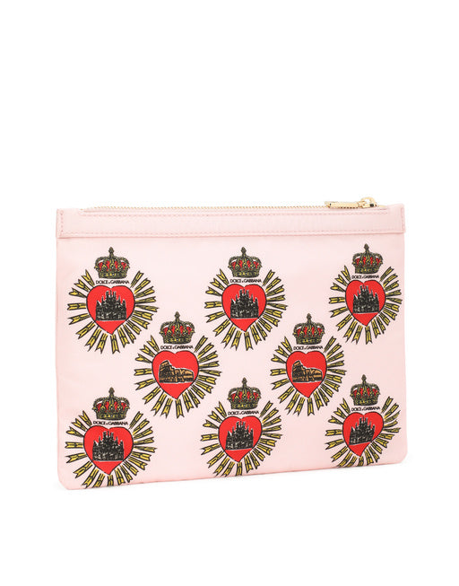 NECESSAIRE