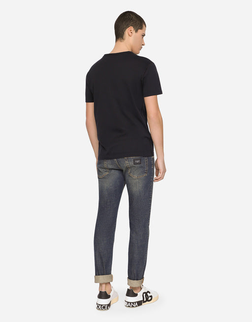COTTON V-NECK T-SHIRT WITH BRANDED PLATE