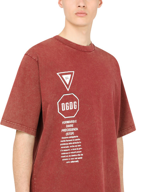 COTTON T-SHIRT WITH ROAD-SIGN PRINT