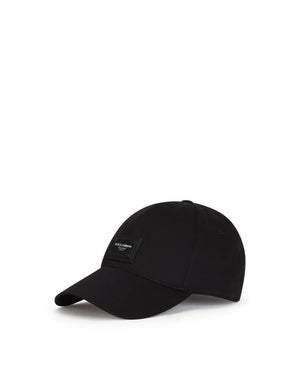 BASEBALL CAP WITH BRANDED PLATE