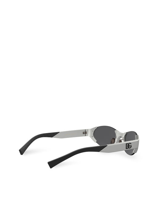 SPORTY SUNGLASSES