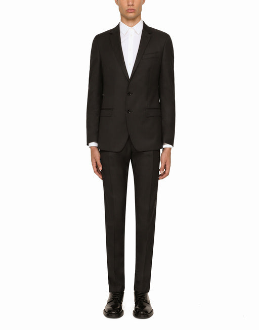 SUIT