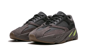 Adidas Yeezy 700 Mauve