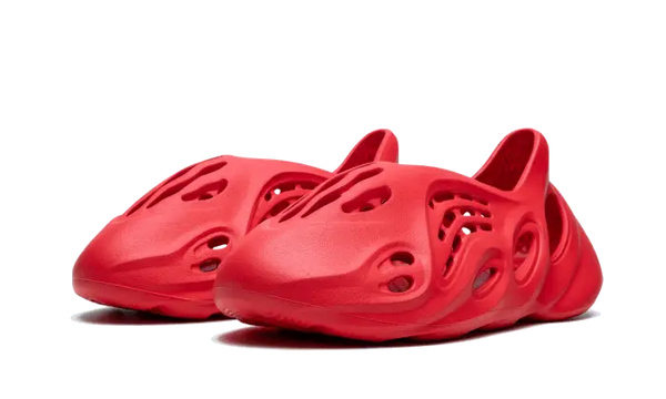 Adidas Yeezy Foam RNNR Vermillion - GW3355