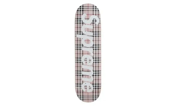 Monopatín rosa Supreme x Burberry